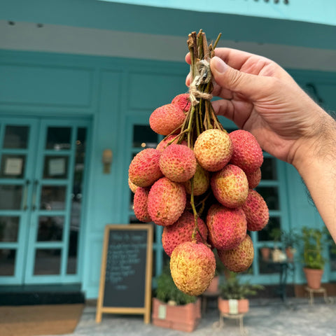 Gola Royale Lychees bunch 680g - Tayyib Store - Tayyib Foods - Lahore